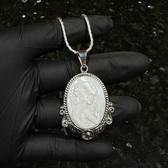 Carved Mother of Pearl Cameo Shell Sterling Silver Pendant Necklace 18" - Picture 3 of 5